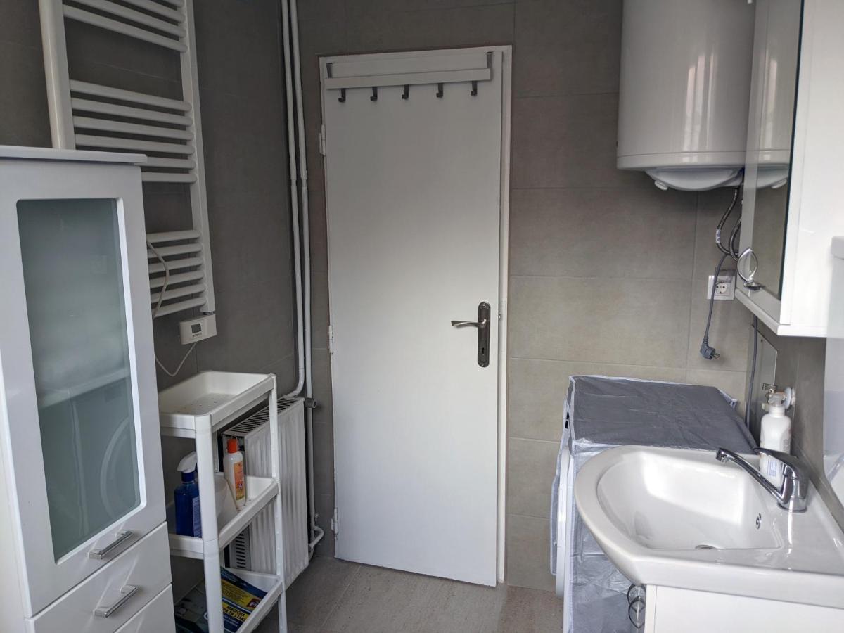 Affordable And Newly Renovated 1-Bedroom Apartment Kraljevo Exteriér fotografie